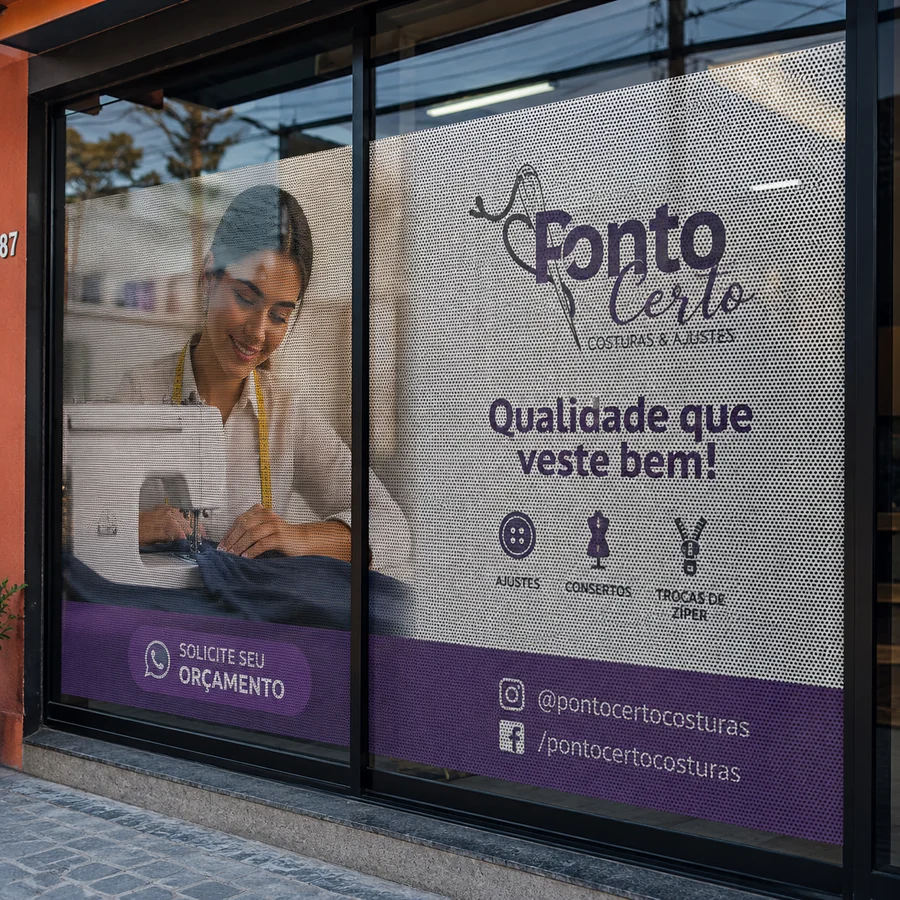 Adesivo perfurado